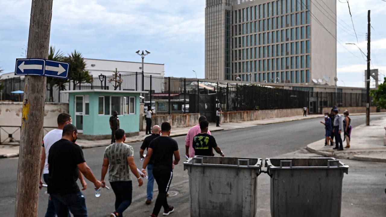 Administración Biden anunciaría esta semana un aumento del personal en la embajada de EEUU en Cuba