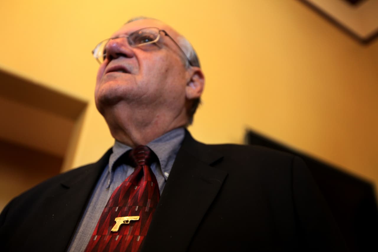 Corte falla a favor de Arpaio sobre redadas en sitios de trabajo