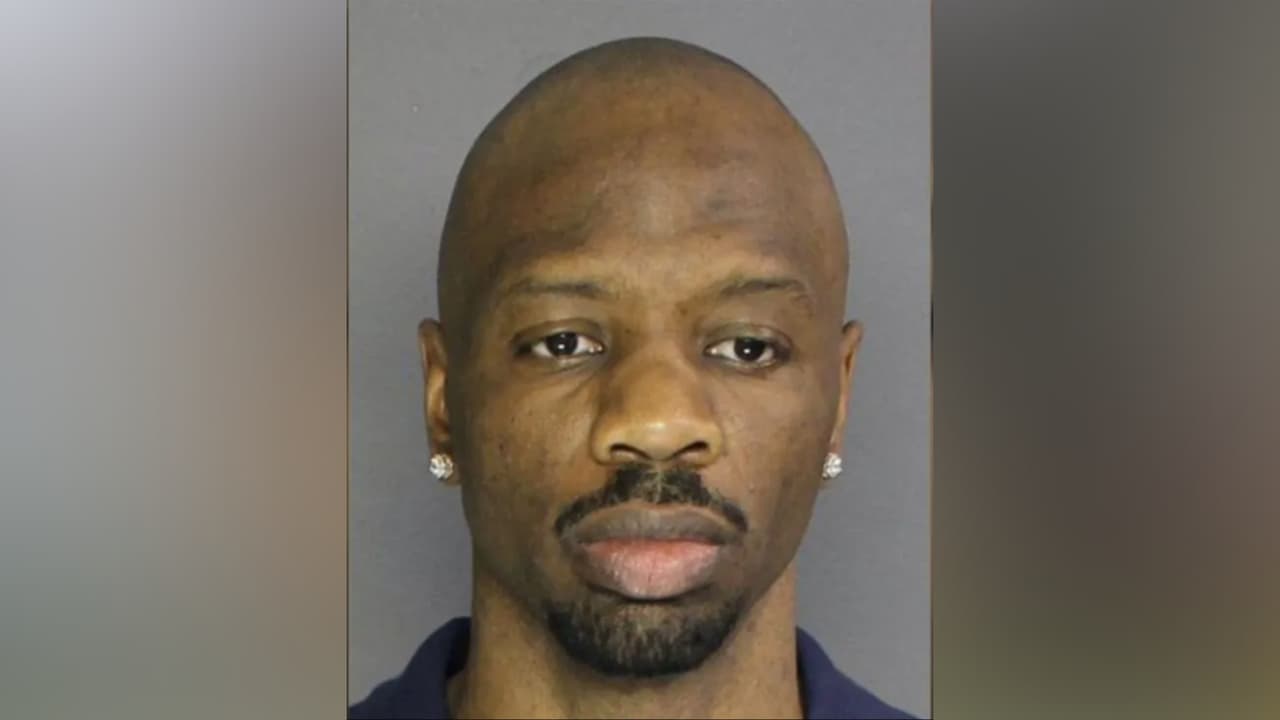 Hombre es acusado de traficar con mujeres, matar a una de sus víctimas, descuartizarla y guardar su cabeza en el congelador 