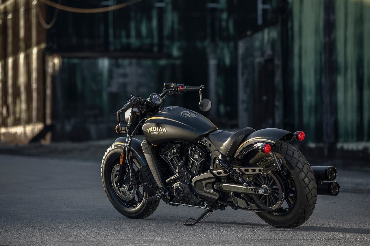 Esta linda motocicleta es el resultado de la colaboración entre Indian Motorcycle, Jack Daniels y Klock Werks Kustom Cycles.