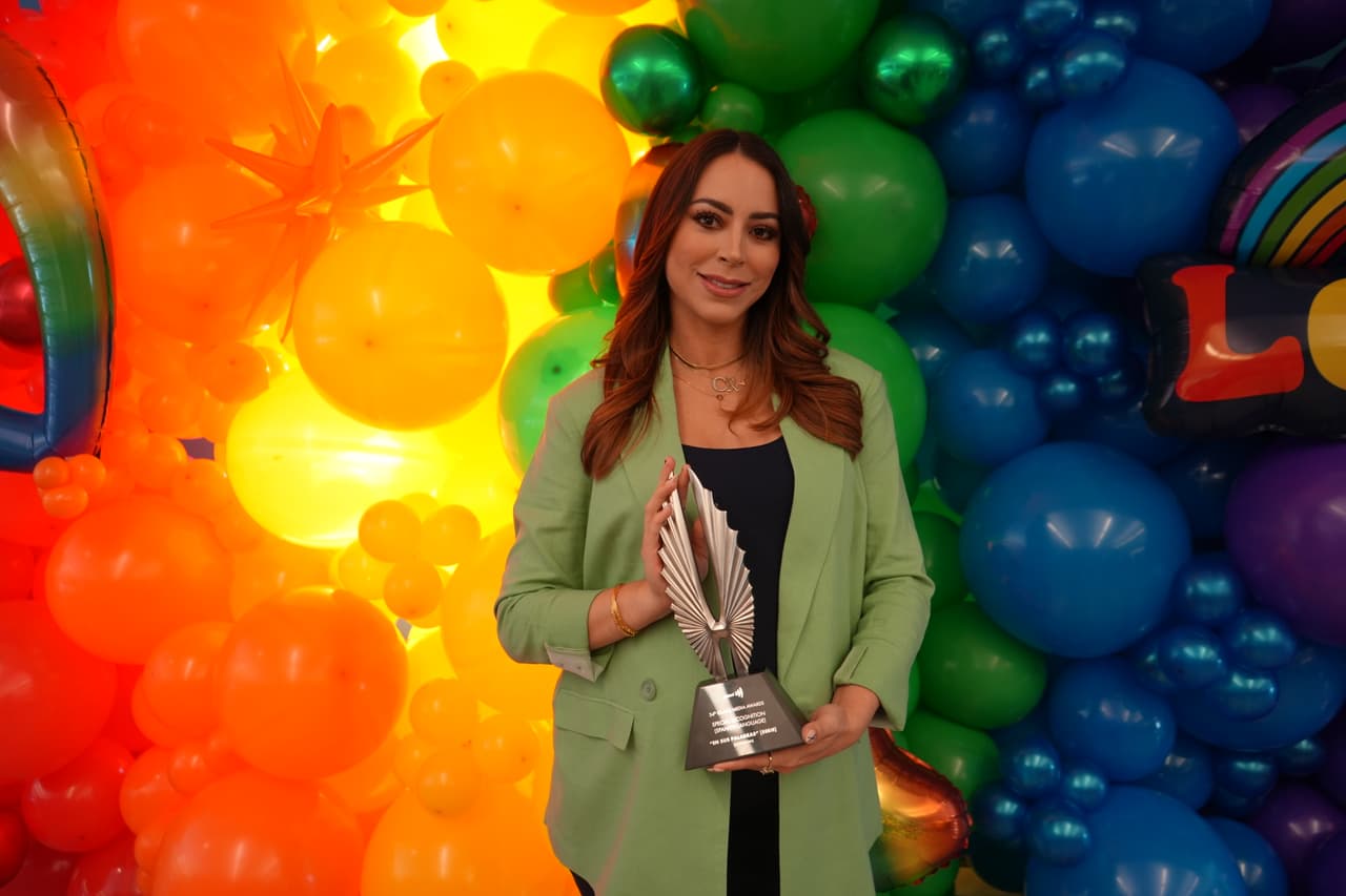 Carolina Rosario – Presentadora y periodista “Primetime” Noticias 24/7 de VIX
<br> 
<br>