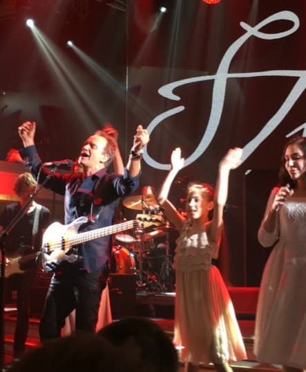 Aunque no se ha revalado la cantidad que cobró el músico, seguro pagaron por su actuación varios millones.