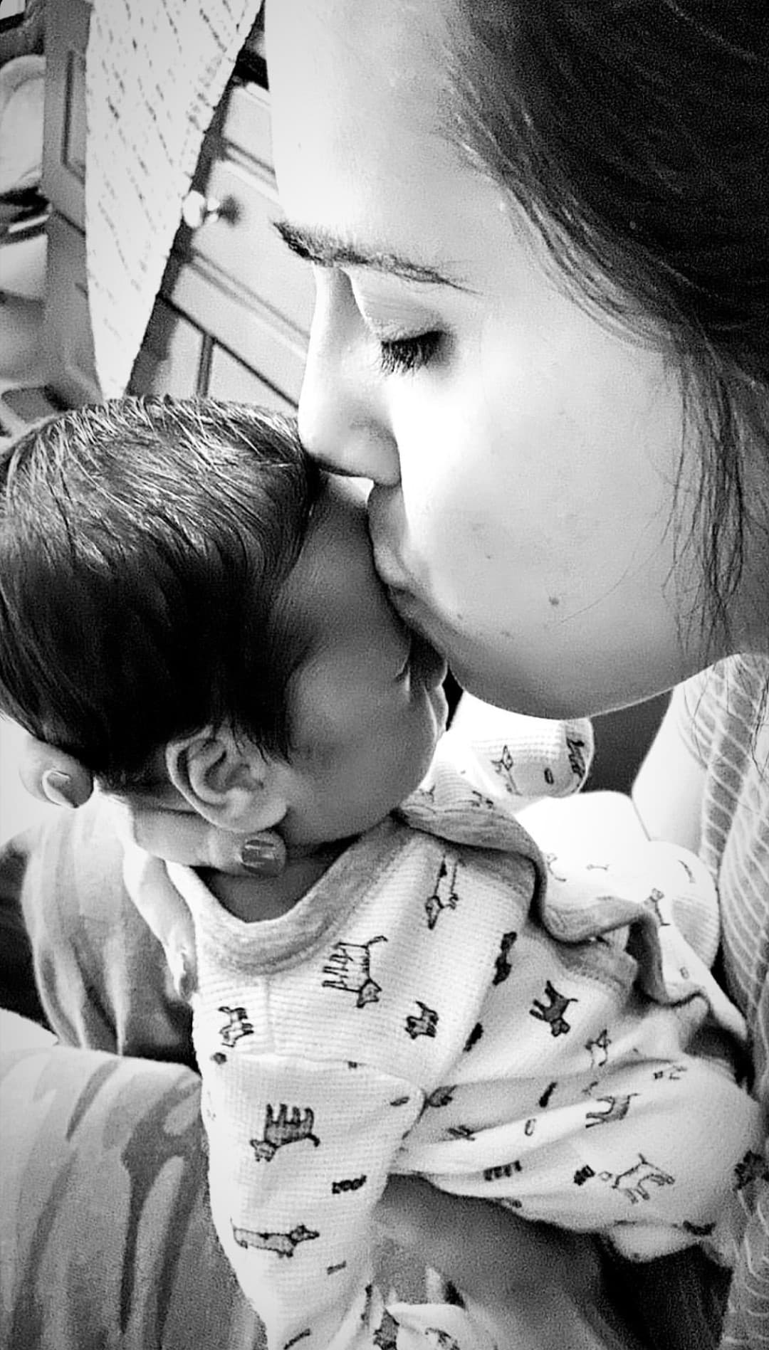 Andrea es la más feliz por haber recibido ese pequeño milagro del cielo.