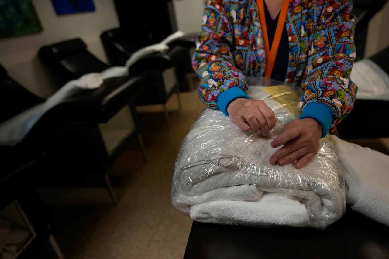 Las pacientes entrevistadas buscaban poner fin a los embarazos y la mayoría eran de Texas, donde sigue vigente la que se considera como
<a href="https://www.univision.com/noticias/edicion-digital/la-ley-antiaborto-en-texas-enfrenta-su-primer-reves-legal-que-significa-este-fallo-para-las-mujeres-del-estado-video">la ley de aborto más restrictiva del país</a>. La legislación prohíbe los abortos una vez que se detecta la actividad cardiaca, después de unas seis semanas, antes de que muchas mujeres sepan que están embarazadas.