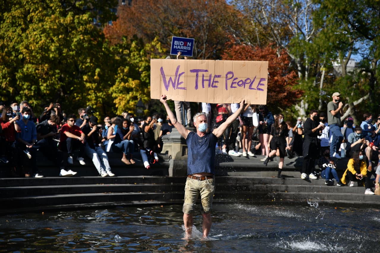 La celebraci´ón en la ciudad de Nueva York ocupa varias calles.