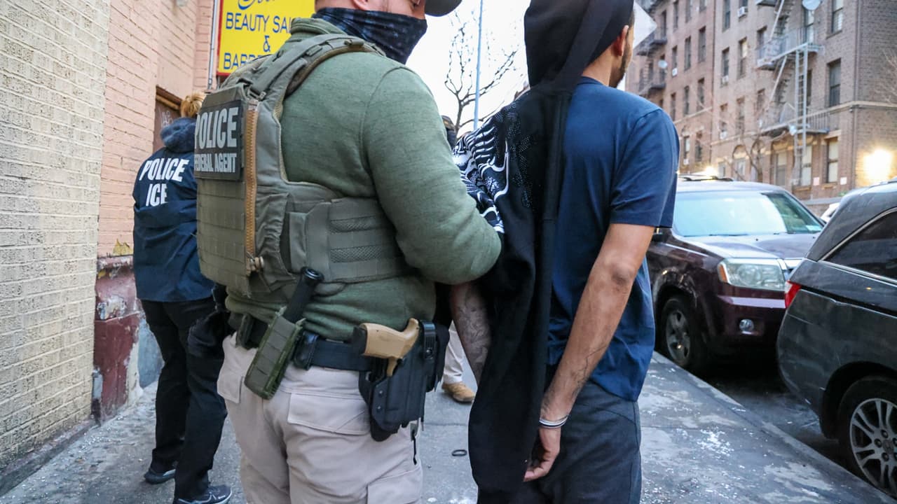 Indocumentados que fueron detenidos injustamente en NY podrán reclamar una indemnización: esto debes saber