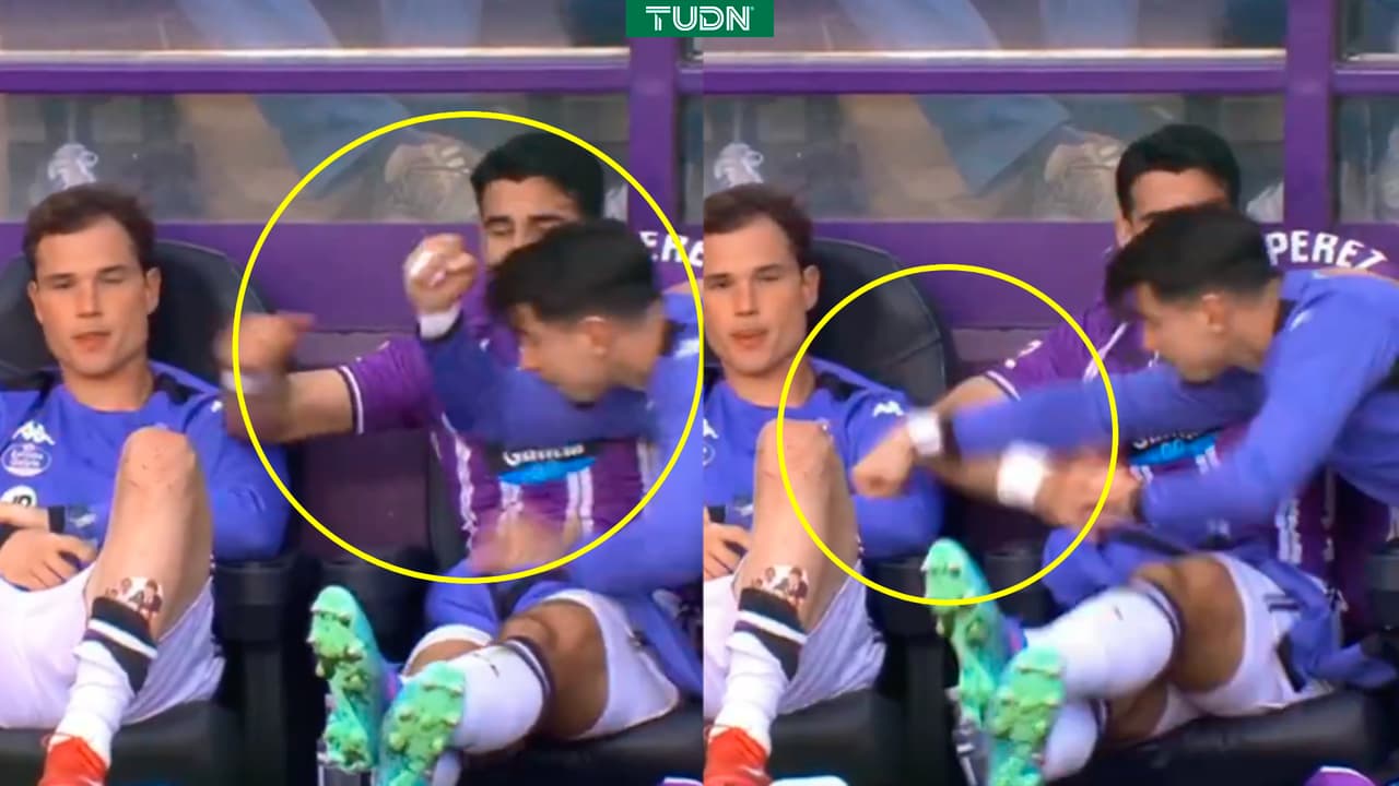 Futbolista del Valladolid ¡golpea a su compañero en pleno partido!