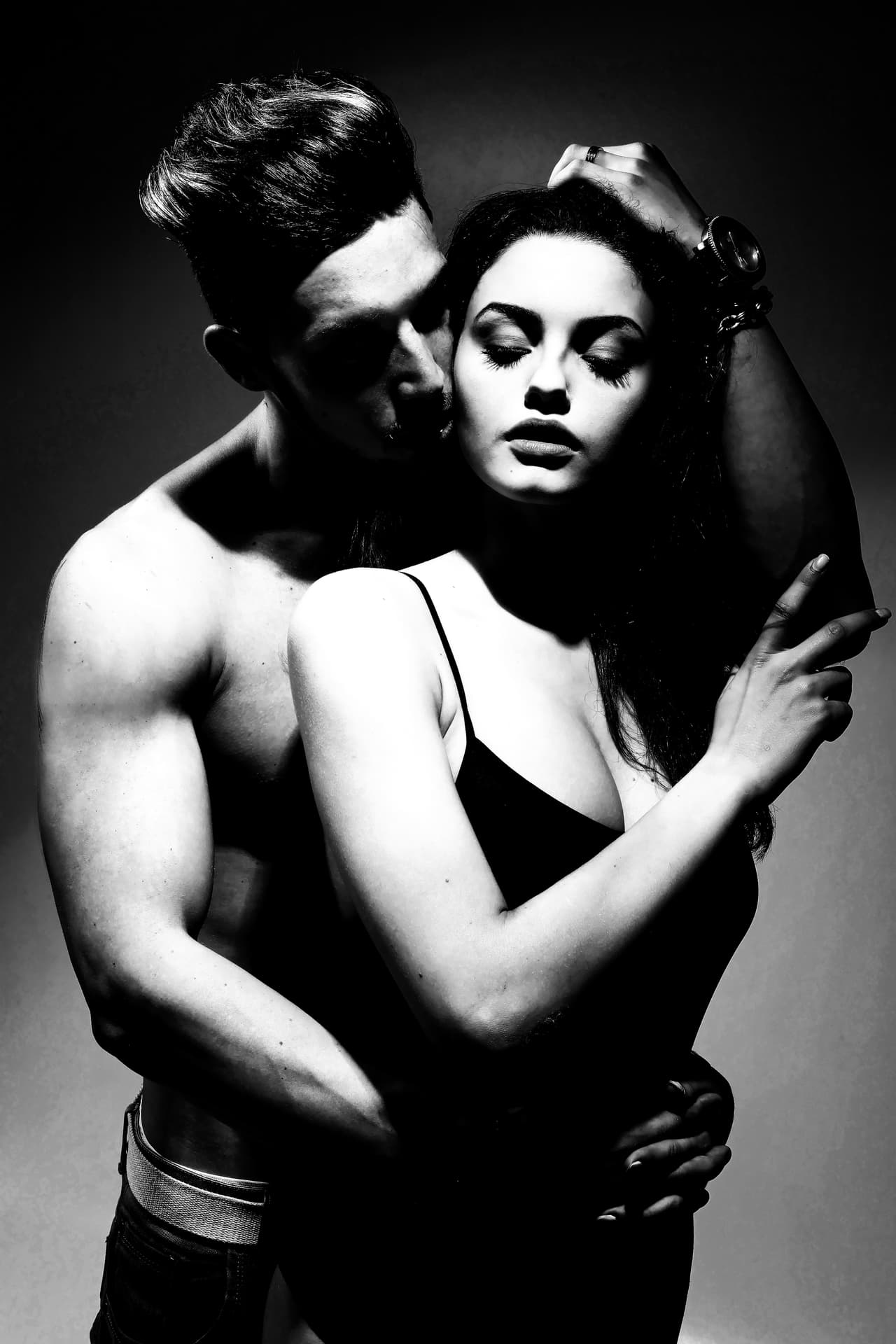 En el aspecto sentimental es de disfrute sin limitaciones, se abren los ojos ante nuevas experiencias cada vez más intensas, sensuales, íntimas.