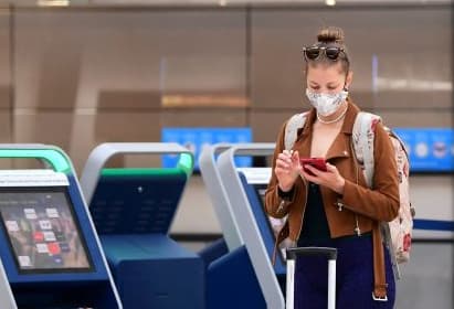 Lanzan nueva herramienta digital para acceder a registro de vacunación en California