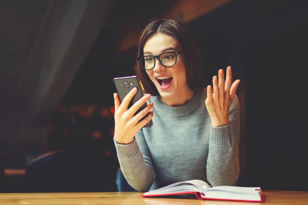 Se mueven energías dinámicas en tu trabajo o en el sector laboral si estás desempleado. En el transcurso de este mes recibirás gratas sorpresas asociadas con tu mundo laboral y también tu economía. Tu intuición está en alza, ¡escúchala!
