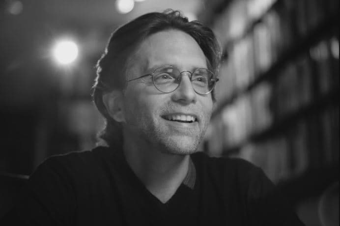 Caso criminal en EEUU contra un gurú espiritual tiene nerviosas a influyentes familias de México