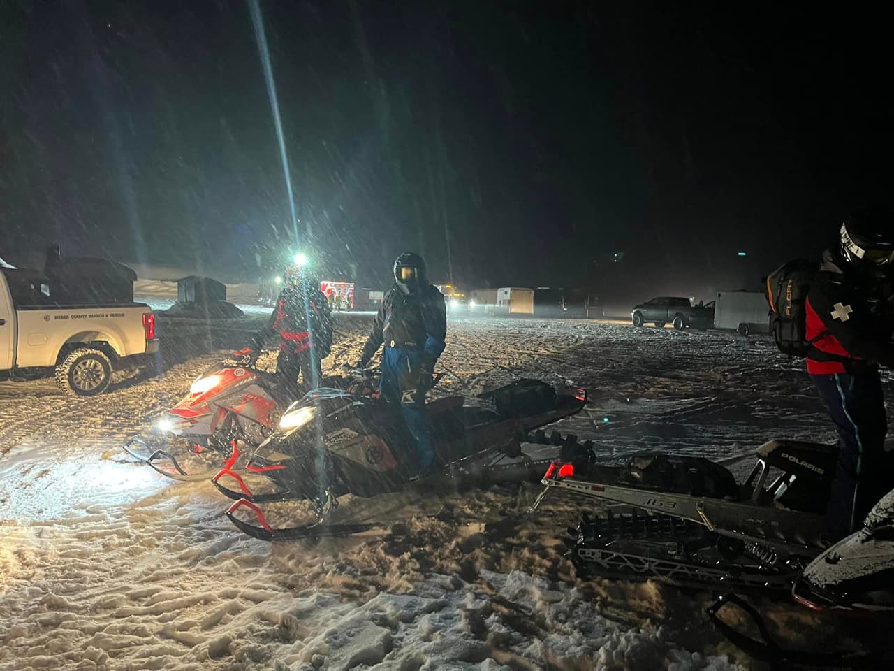 La Oficina del Sheriff del Condado de Weber recibió una llamada de emergencia de una avioneta que se había estrellado.
