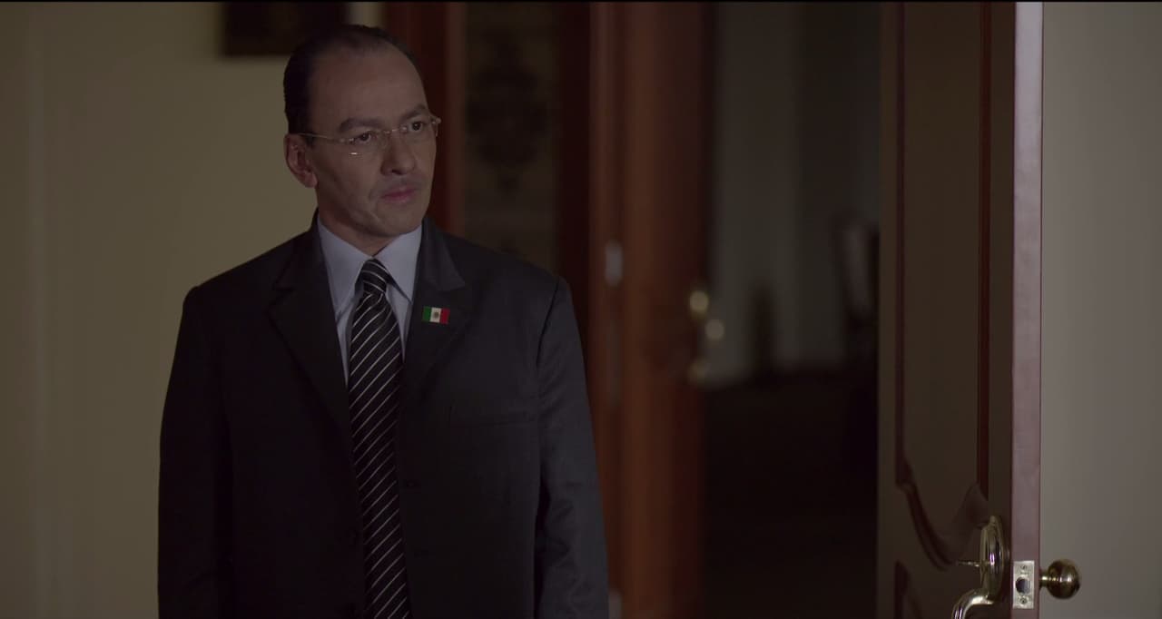 ‘Don Sol’ attributed the failure of the war to the corruption within the government and the disloyalty of the military and police officials bought by ‘El Cano’ and ‘El Chente’.