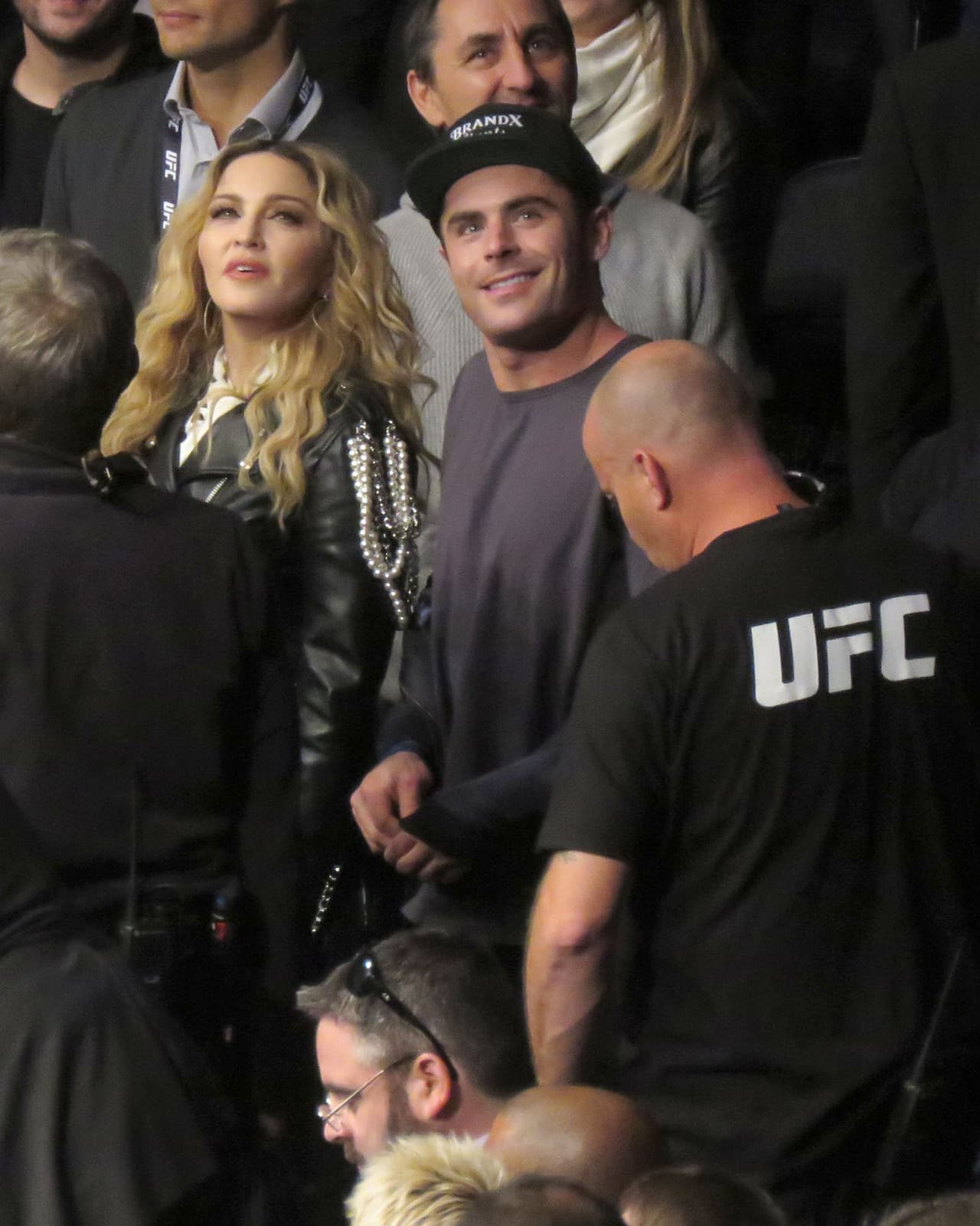 Zac y Madonna se sentaron juntos en primera fila.