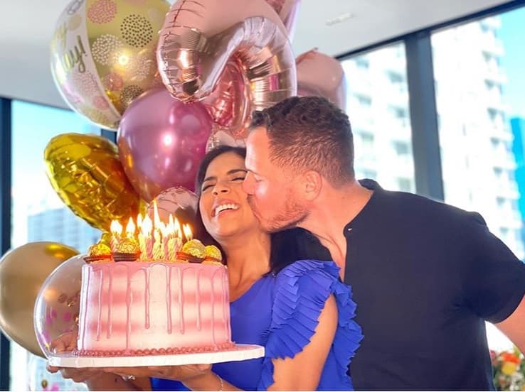 Aunque la unión no se ha llevado a cabo, Francisca y Francesco disfrutan de su romance, como en esta ocasión en el que celebraron juntos los 31 años de nuestra conductora.