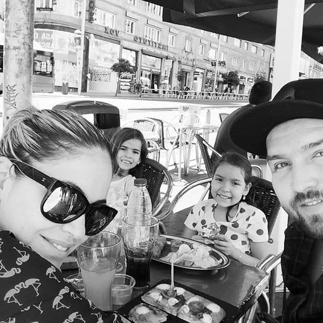 Desde salir juntos a comer a su restaurante predilecto.