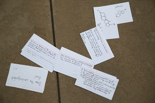 Imágenes de los rastros que quedaron en el campus de UCLA, luego de un tiroteo que tomó lugar la mañana del miércoles.