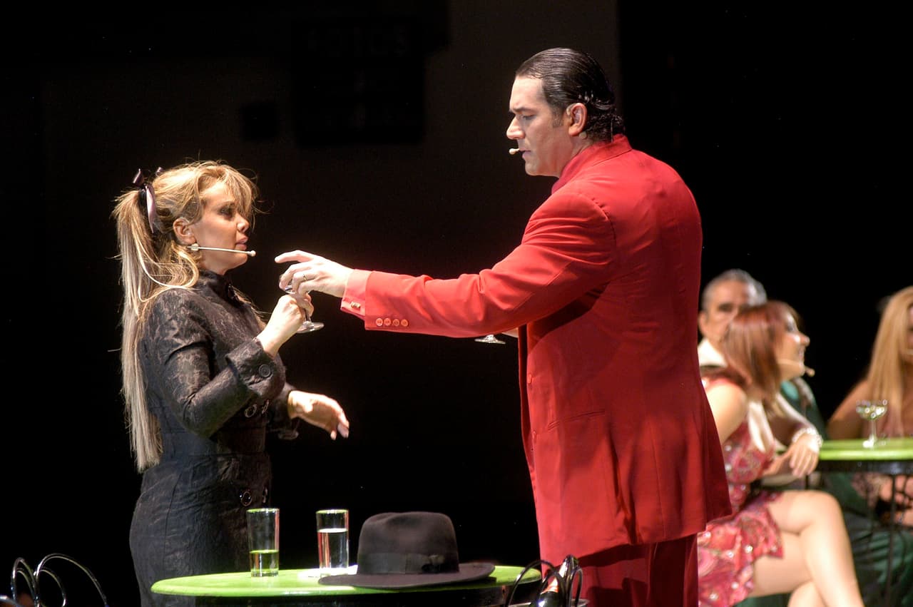 "Es un papel y un elenco hermoso. Mi vida ha cambiado desde un tiempo para acá y me encanta el baile",
<a href="https://peopleenespanol.com/article/oficial-sabine-moussier-es-la-nueva-aventurera/" target="_blank">aseguró la actriz</a>, conocida por papales de villana en las telenovelas.