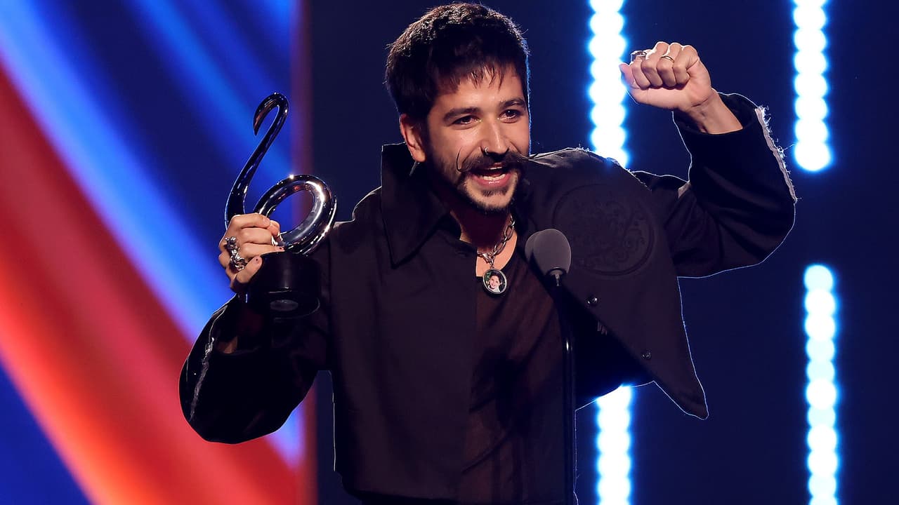 Camilo en Premio Lo Nuestro 2022: dedica a su bebé Índigo el premio Artista Solista Del Año