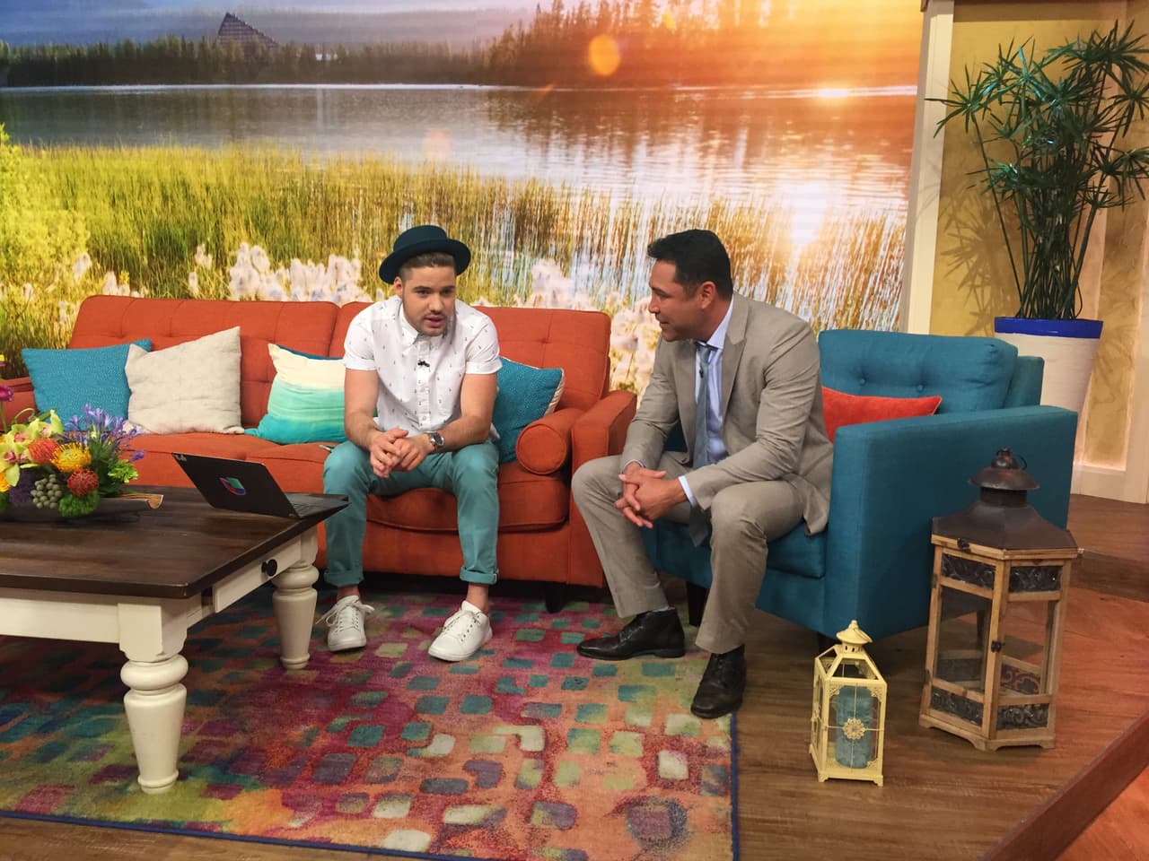 William no podía dejar de pasar la oportunidad de platicar con de la Hoya.