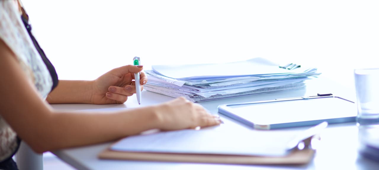 Aprovecha esta energía dinámica, canceriano, muévete y haz todo lo que tienes pensado realizar sin estar esperando que otros decidan por ti.
<br>
<br>Por Profesor Zellagro