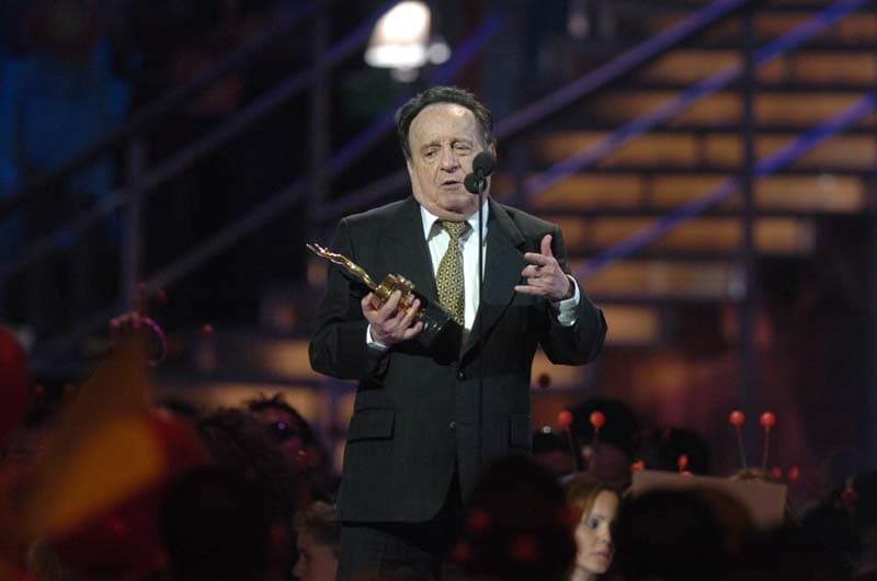 En 2005, Roberto Gómez Bolaños 'Chespirito' fue parte de la fiesta del verano. Al actor y comediante se le hizo un reconocimiento a su trayectoria con el premio Ídolo de Generaciones.