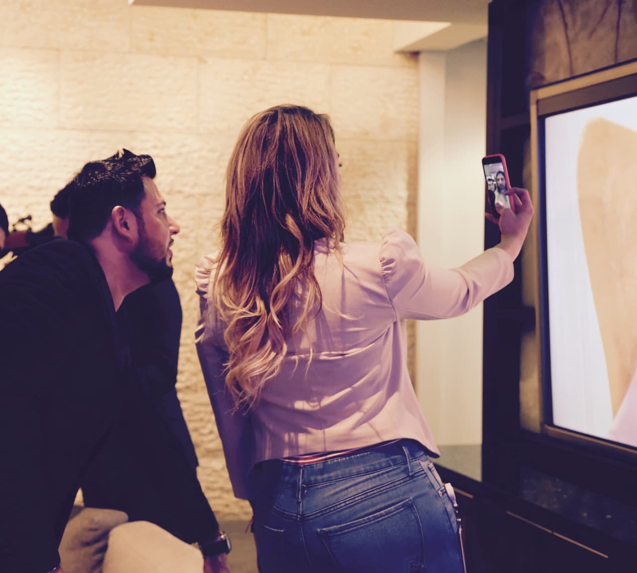 Roberto Tapia, Régulo Caro, Jesus Mendoza, Helen Ochoa, Jonatan Sánchez, Villa 5 y Cheyo Carrillo se pusieron la camiseta de St. Jude y pusieron su granito de arena en el Radiotón. ¡Gracias de todo corazón de parte de los niños, St. Jude y la familia Univision!