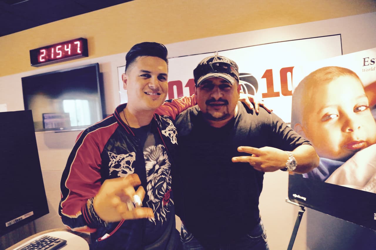 Roberto Tapia, Régulo Caro, Jesus Mendoza, Helen Ochoa, Jonatan Sánchez, Villa 5 y Cheyo Carrillo se pusieron la camiseta de St. Jude y pusieron su granito de arena en el Radiotón. ¡Gracias de todo corazón de parte de los niños, St. Jude y la familia Univision!