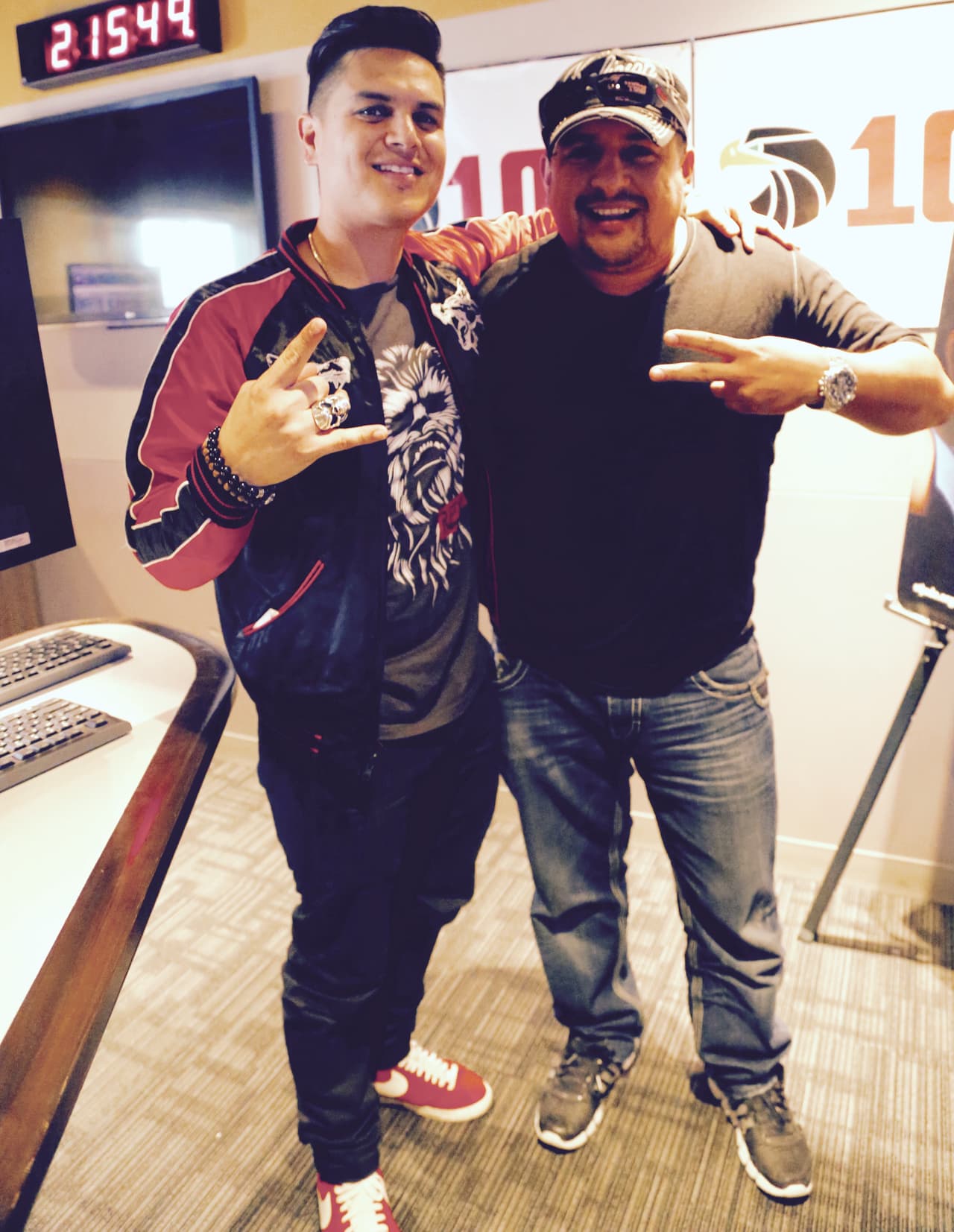 Roberto Tapia, Régulo Caro, Jesus Mendoza, Helen Ochoa, Jonatan Sánchez, Villa 5 y Cheyo Carrillo se pusieron la camiseta de St. Jude y pusieron su granito de arena en el Radiotón. ¡Gracias de todo corazón de parte de los niños, St. Jude y la familia Univision!