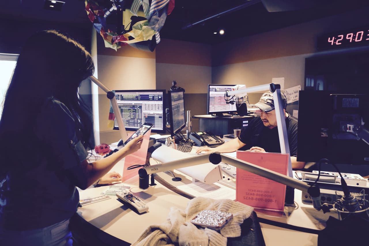 Roberto Tapia, Régulo Caro, Jesus Mendoza, Helen Ochoa, Jonatan Sánchez, Villa 5 y Cheyo Carrillo se pusieron la camiseta de St. Jude y pusieron su granito de arena en el Radiotón. ¡Gracias de todo corazón de parte de los niños, St. Jude y la familia Univision!