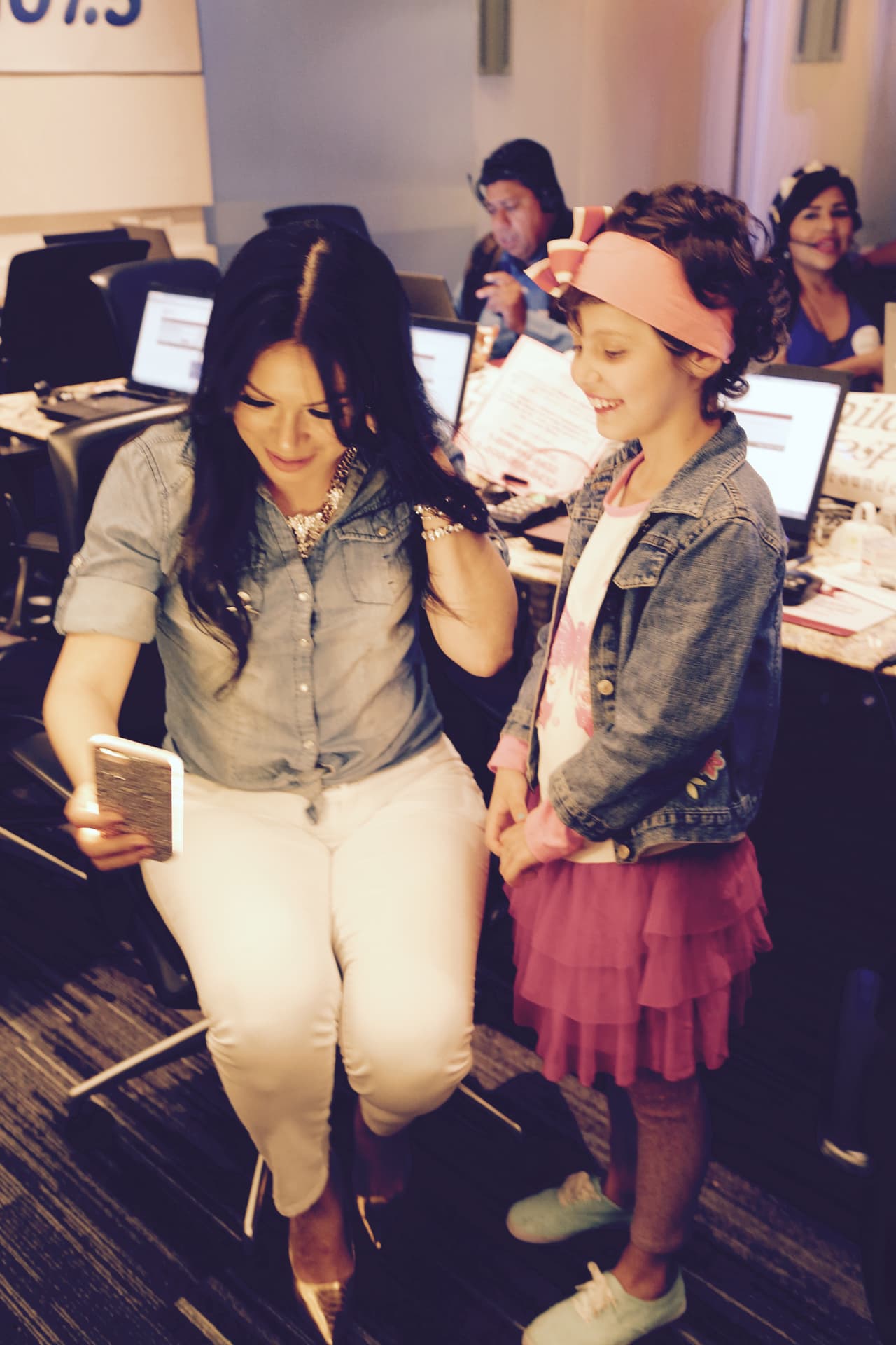 Roberto Tapia, Régulo Caro, Jesus Mendoza, Helen Ochoa, Jonatan Sánchez, Villa 5 y Cheyo Carrillo se pusieron la camiseta de St. Jude y pusieron su granito de arena en el Radiotón. ¡Gracias de todo corazón de parte de los niños, St. Jude y la familia Univision!