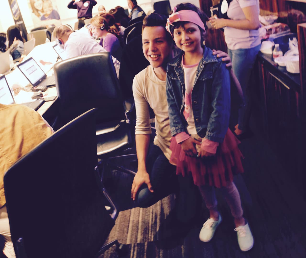 Roberto Tapia, Régulo Caro, Jesus Mendoza, Helen Ochoa, Jonatan Sánchez, Villa 5 y Cheyo Carrillo se pusieron la camiseta de St. Jude y pusieron su granito de arena en el Radiotón. ¡Gracias de todo corazón de parte de los niños, St. Jude y la familia Univision!