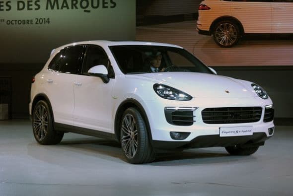 Como lo prometió, Porsche presentó la nueva Cayenne S e-hybrid.
