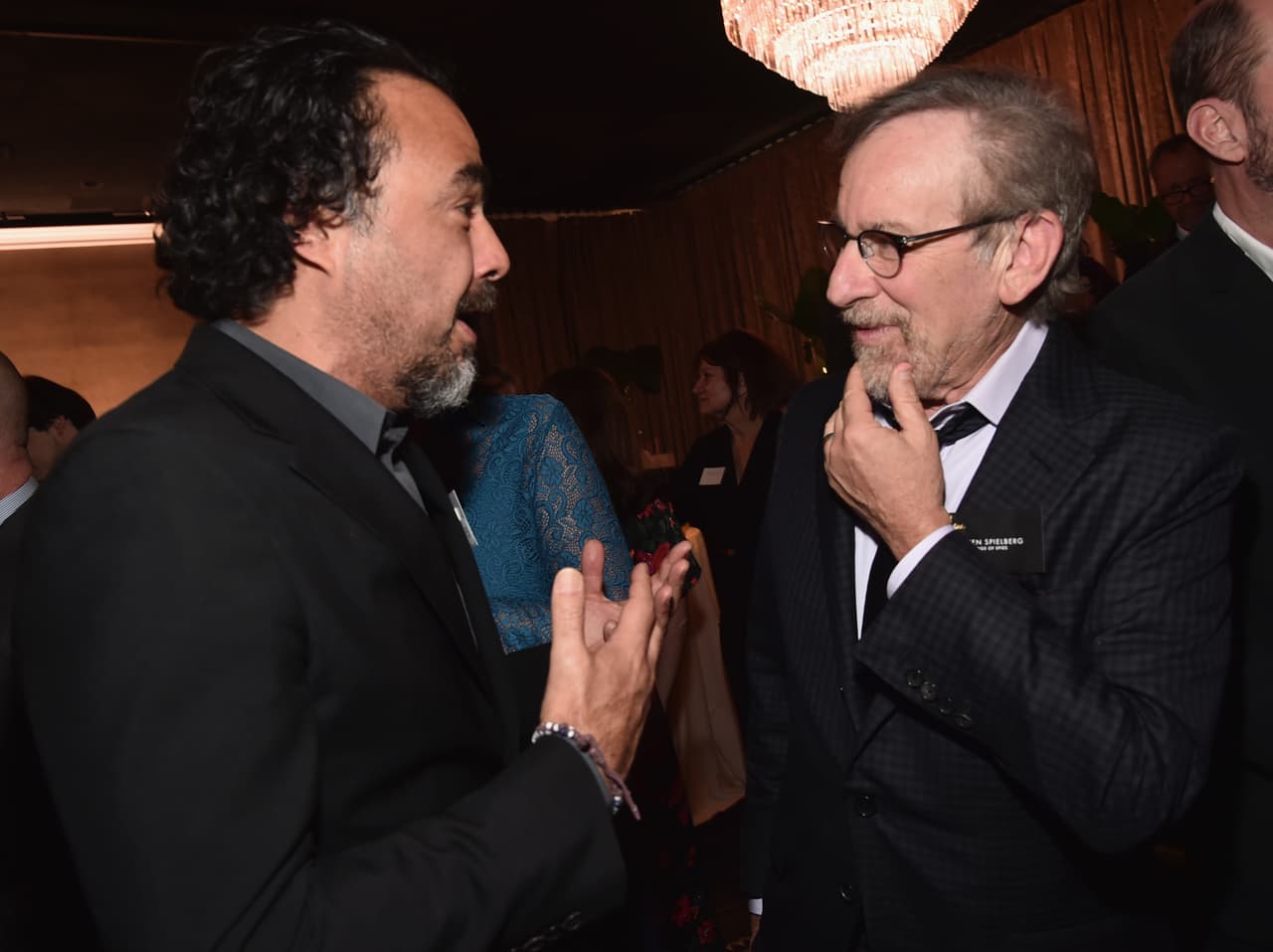 Y esta otra plática debe ser de otro nivel, ¿qué se dirán los genios del set?