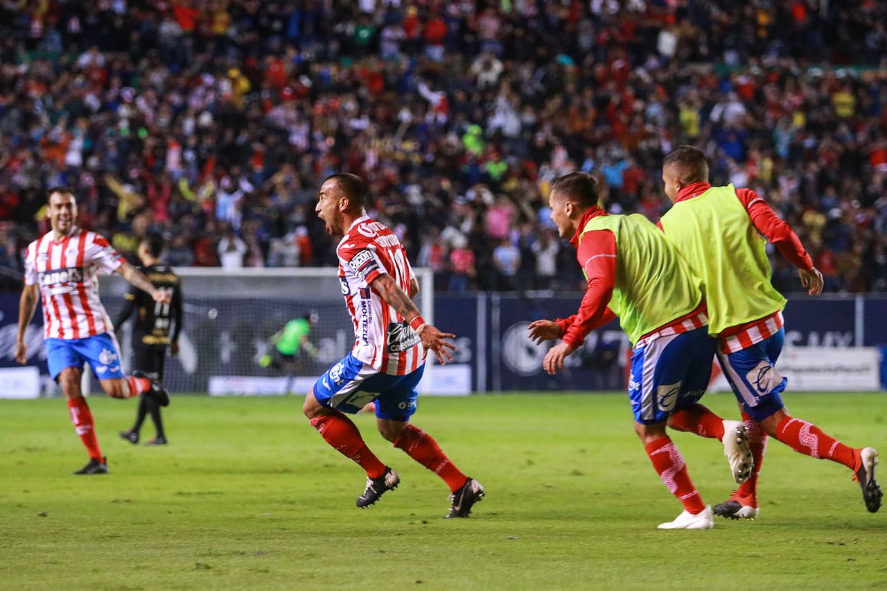 Con victoria de 4-2 en el Juego de Vuelta, y con global de 4-3, Atlético San Luis se proclamó campeón del Ascenso MX al derrotar a los Dorados de Sinaloa. Tienen medio boleto para la Liga MX.