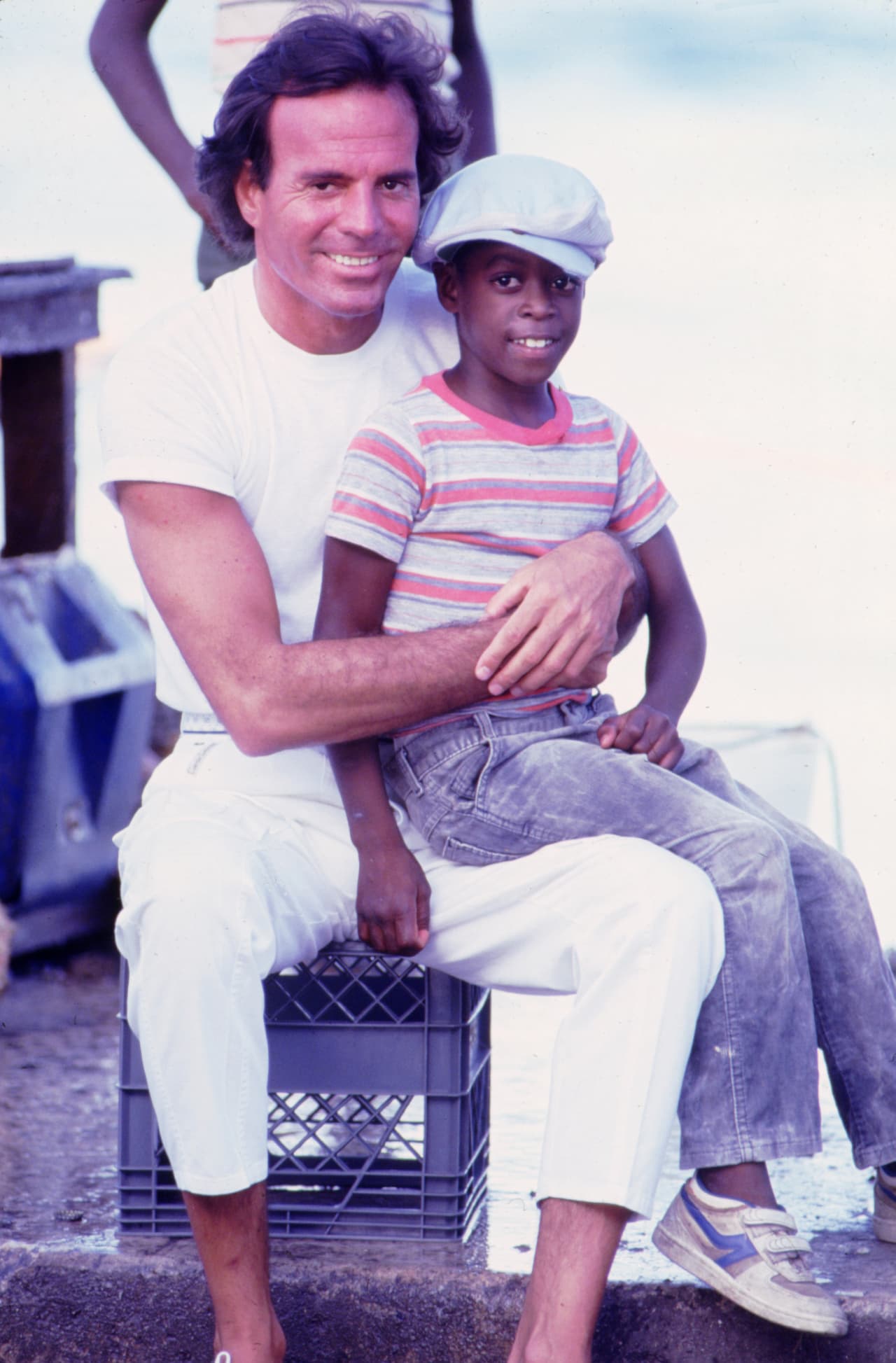 También tiene dos películas, 'La Vida Sigue Igual' (1969) y 'Me Olvidé de Vivir' (1979).