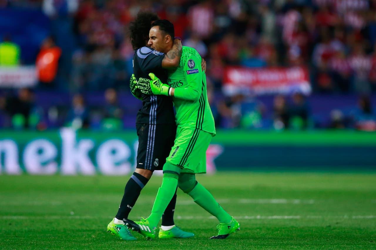 El costarricense Keylor Navas tuvo varias salvadas que sirvieron para mantener la calma en la serie para Real Madrid.