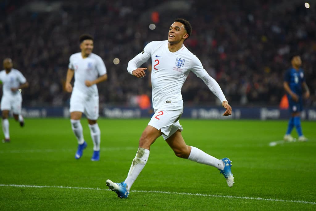 Trent Alexander-Arnold | Inglaterra | 130 millones de dólares aproximadamente.