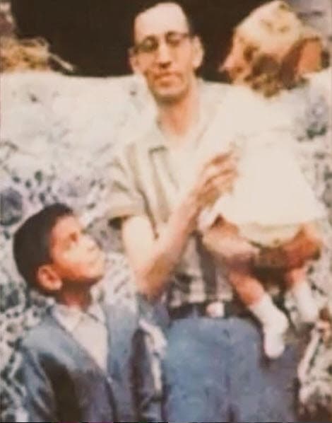 En 2017, durante su visita al programa Don Francisco, Edith relató: “Tuve la conciencia de abrazar mi enfermedad, mi situación con amor porque eso fue lo que viví. Mi papá murió de cáncer y yo siempre lo vi alegre, amoroso, tierno, sin preguntarse '¿Por qué a mí?', simplemente asumiendo su enfermedad de la mano de la ciencia, combatiéndola, pero con mucho amor”.