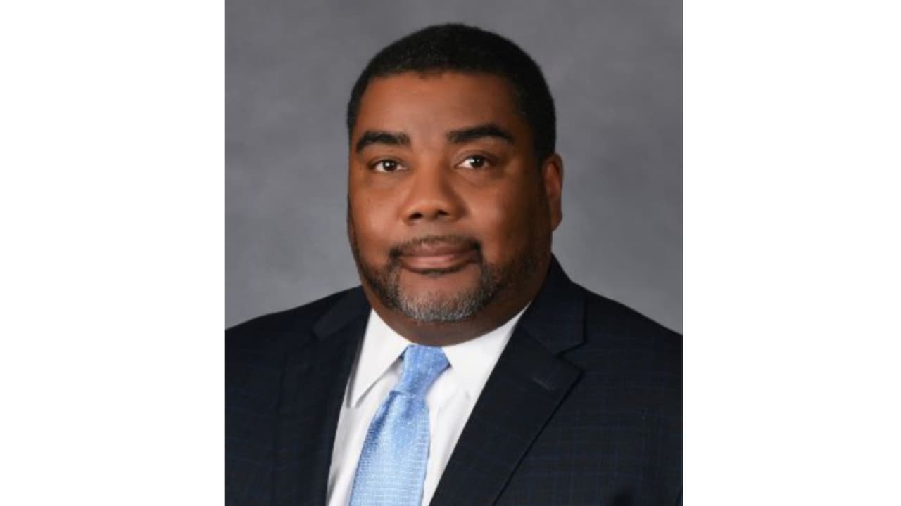 Pritzker nombra nuevo director de DCFS, un departamento con retos por delante