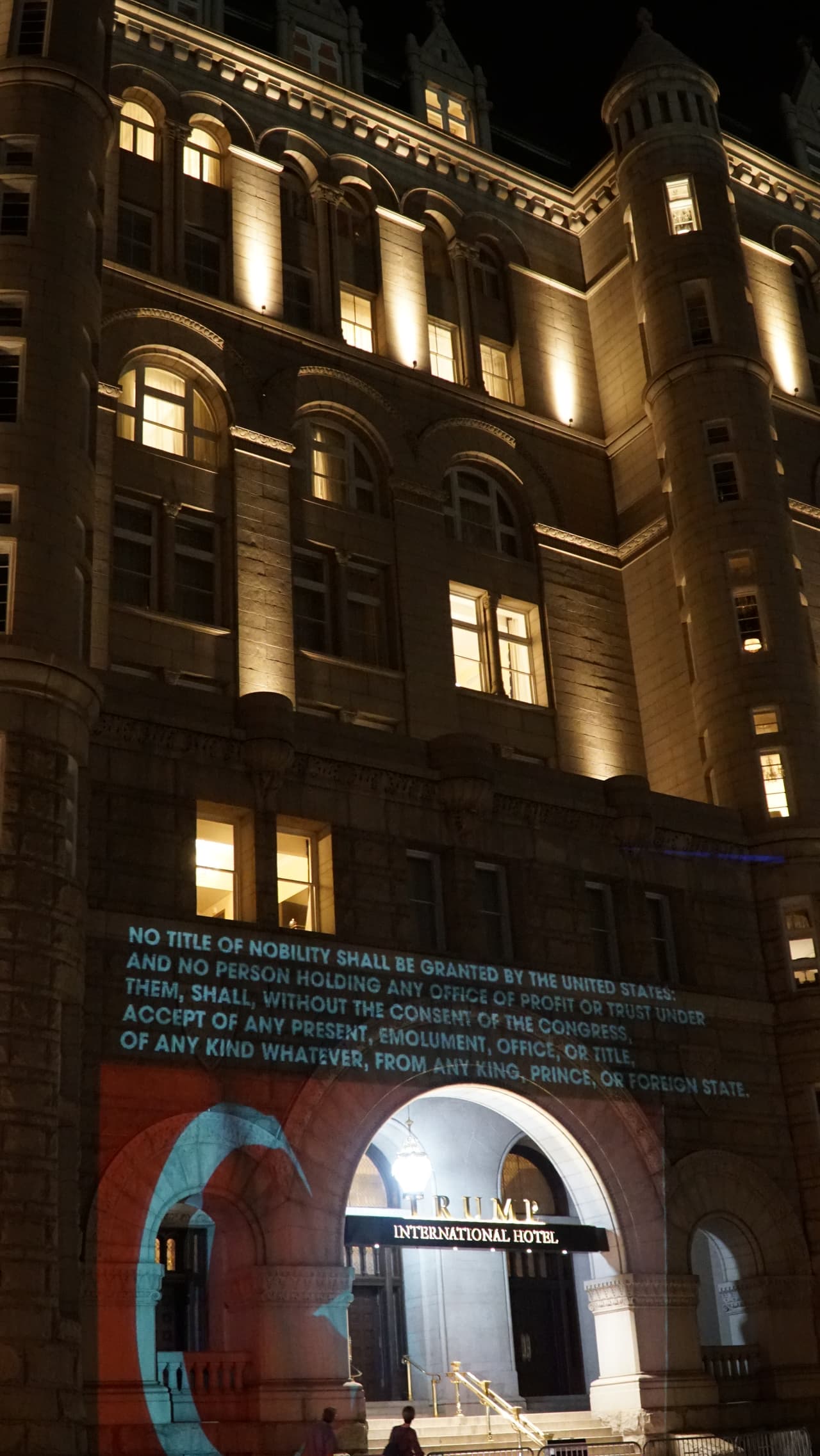 La instalación sucedió el lunes 15 de mayo, en Washington DC.