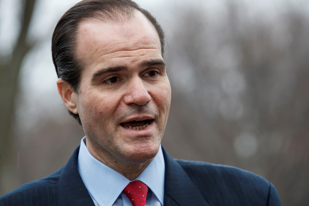 <b>Mauricio Claver-Carone.</b> Abogado estadounidense de ascendencia cubana. Fue nombrado director del Consejo de Seguridad Nacional para la política de América Latina en agosto de 2018. Es uno de las voces contra el gobierno de Nicolás Maduro en la administración Trump y fue un crítico del compromiso del gobierno de Obama con Cuba y las distensión de las relaciones.