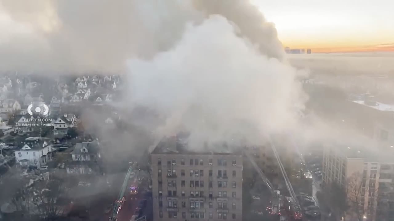 Solidaridad desborda centro de ayuda para familias desplazadas por incendio en Mount Vernon