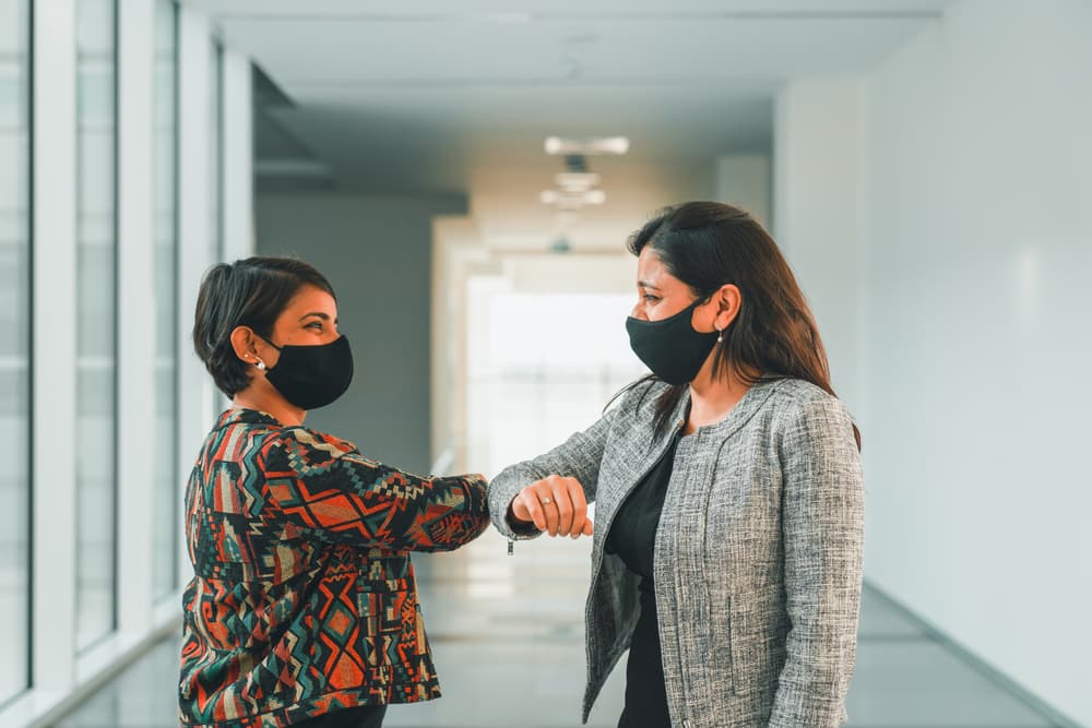 Felizmente es algo que se puede controlar y te darás cuenta enseguida, lo que tú debes hacer para evitar verte en medio de situaciones embarazosas. Sin embargo hay una cuestión muy buena para ti y está relacionada con una invitación social la cual puede ocurrir alrededor de los cambios de la luna y con la influencia cósmica de tu signo chino hacerte brillar donde quiera que estés.