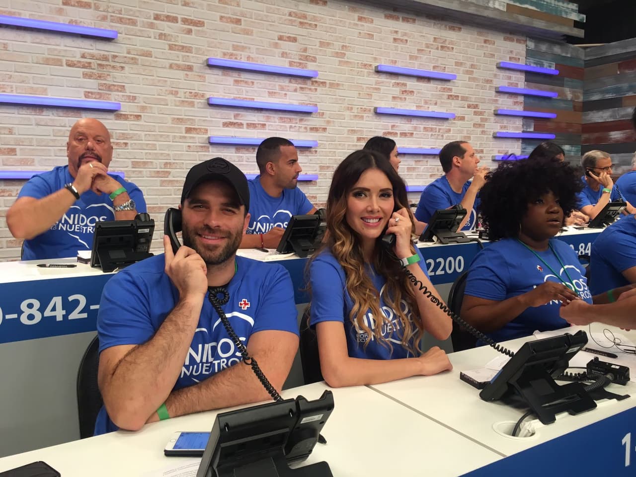 “Yo soy el tipo más enamoradizo del mundo, yo me entrego y soy romántico, cariñoso, soy la antítesis de lo que creen que pueda ser”, dijo el actor el pasado diciembre luego de asegurar en 
<a href="https://www.youtube.com/watch?v=elXtdD_96qQ"><b>el programa de Glenda Reyna, </b></a>en México, que solo ha tenido cuatro novias oficiales.