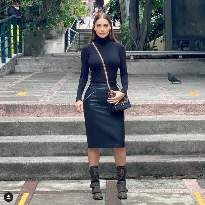 Sin embargo, se dijo "muy afortunada porque sigo teniendo a mis otros hermanos", agregó en el show mexicano de espectáculos.
<br>