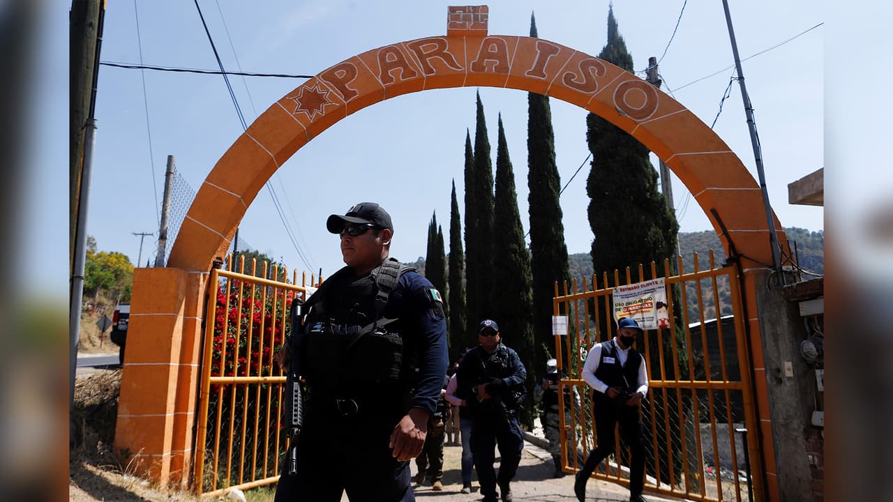 El palenque se llevó a cabo en un sitio llamado
<b> El Paraíso, en la localidad de Las Tinajas, dentro del municipio de Zinapécuaro</b>. Según se informó, en el lugar se llevaban a cabo peleas de gallos.