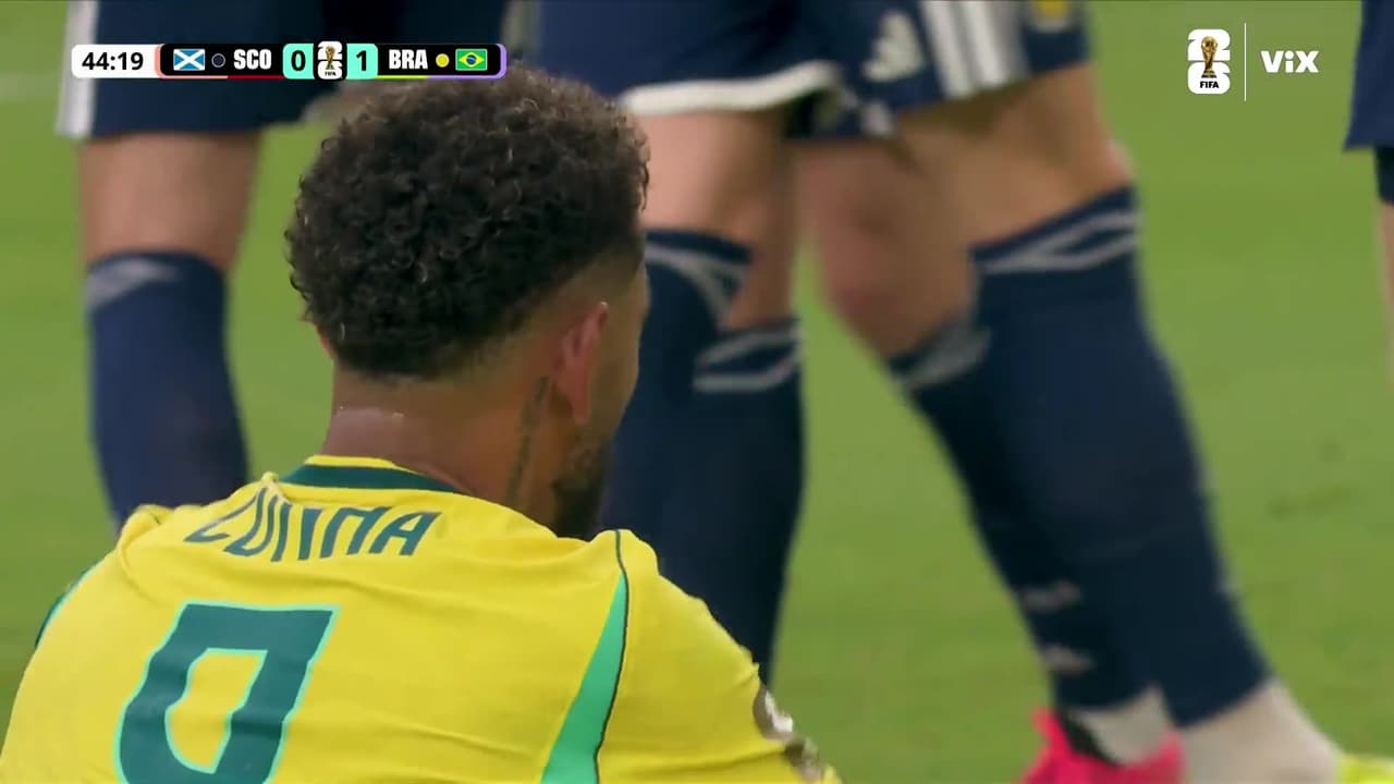 ¡Cunha iba a clavarle un golazo a Escocia pero se queda a centímetros!
