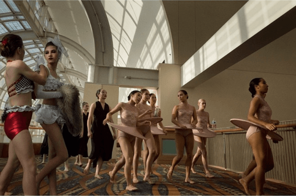 El arte lo plasma en cada imagen.