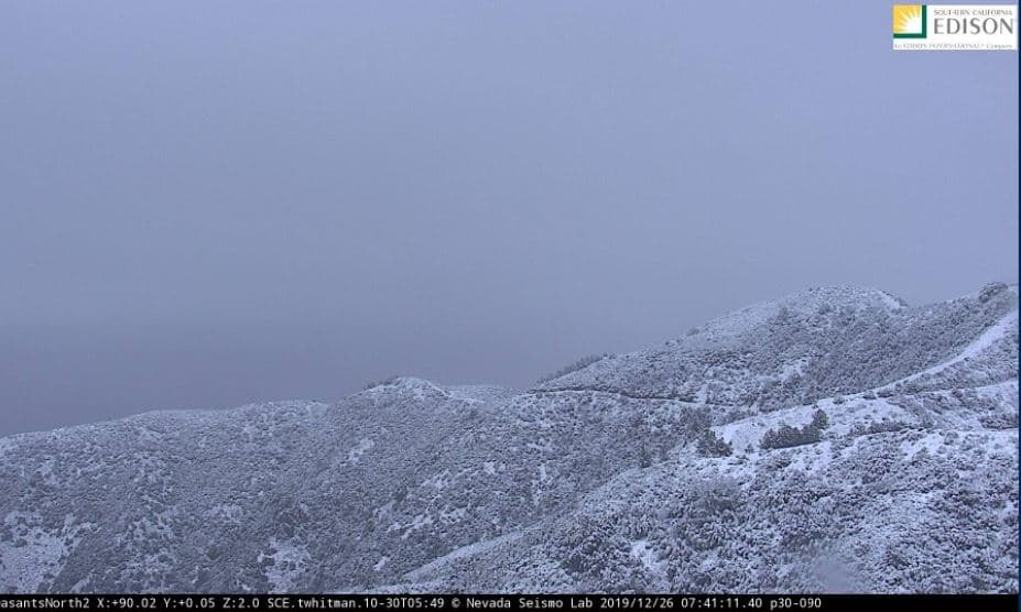 Esta otra estampa fue compartida por la cámara de California Edison en la zona de la Sierra Nevada.